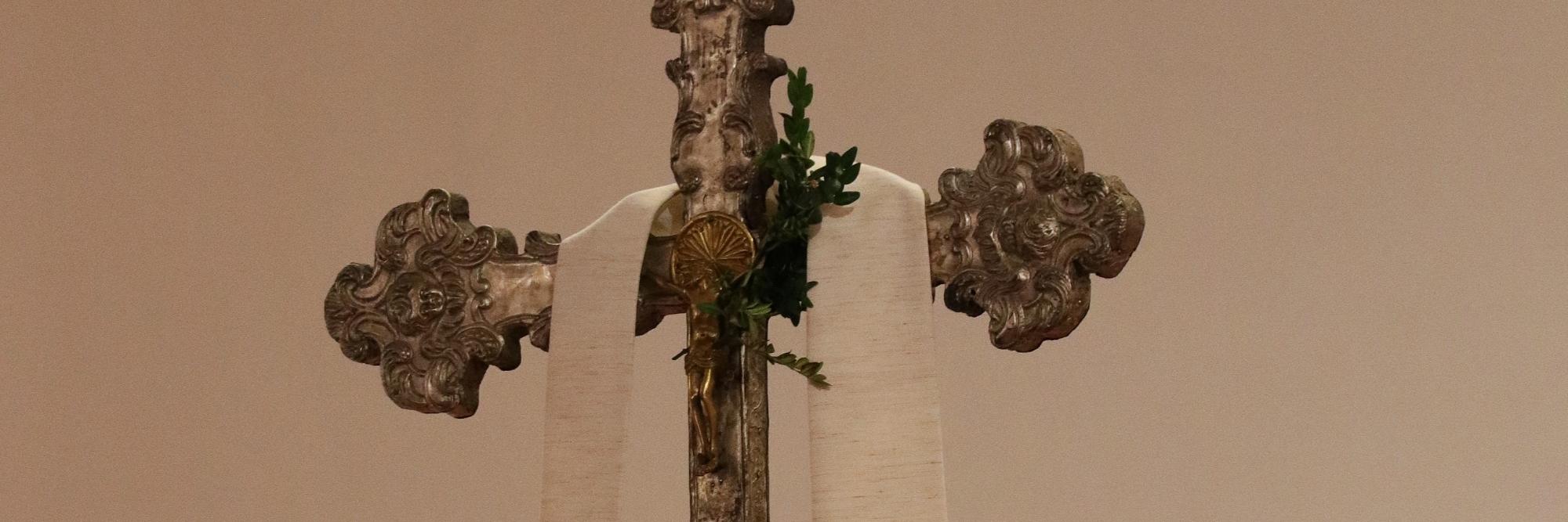 Das Kreuz mit Palm und weißer Stola von Carina Henseler-Leven IMG_0632