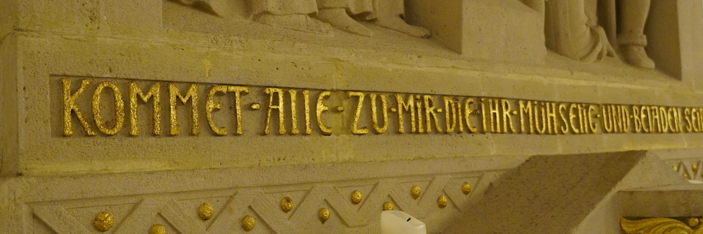 Inschrift am Herz-Jesu-Altar