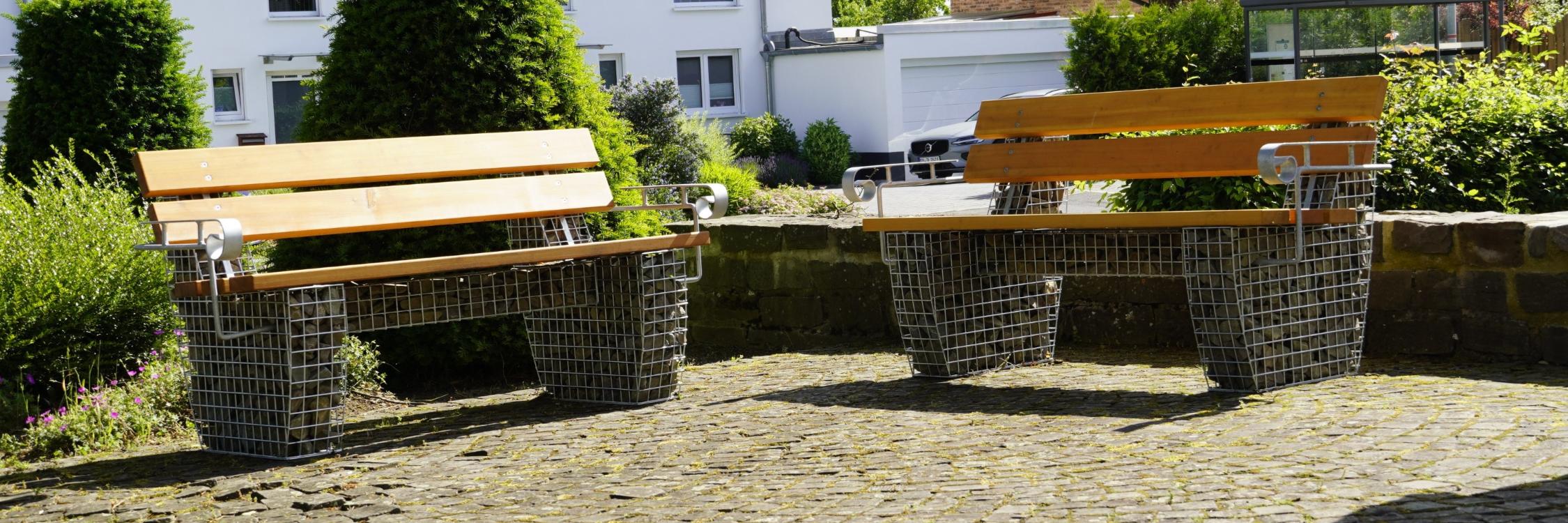 Die neuen Bänke in Eudenbach